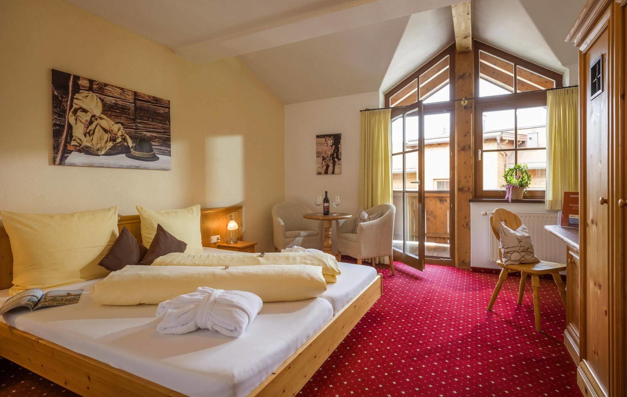 Hotel Reitlwirt Brixen im Thale Exterior photo