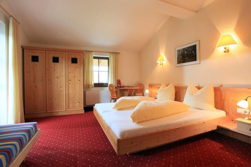 Hotel Reitlwirt Brixen im Thale Exterior photo